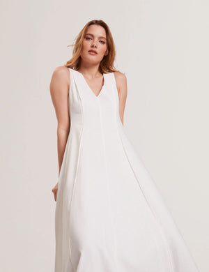 SLEEVELESS V-NECK PLEATED MAXI DRESS | WHITE