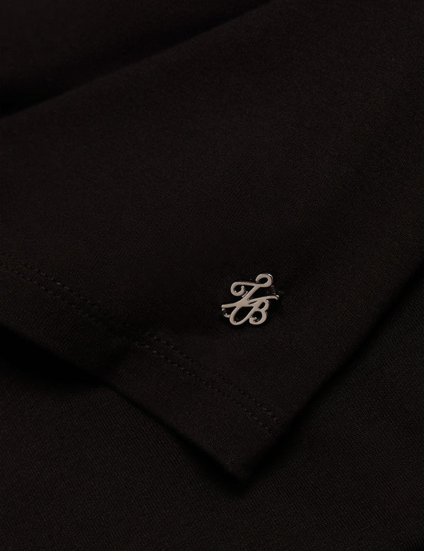 LARNAA | SCHWARZ