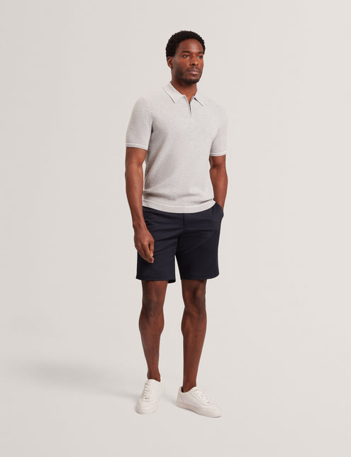 DECKERS | GREY