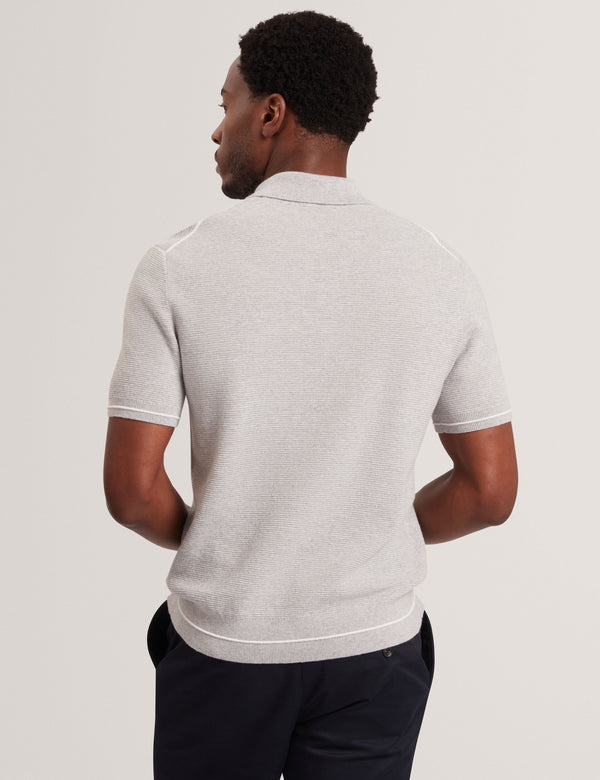 DECKERS | GREY