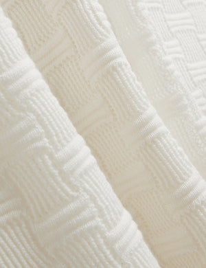WATTSS | WHITE