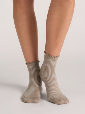 RUFFLE ANKLET | TAN